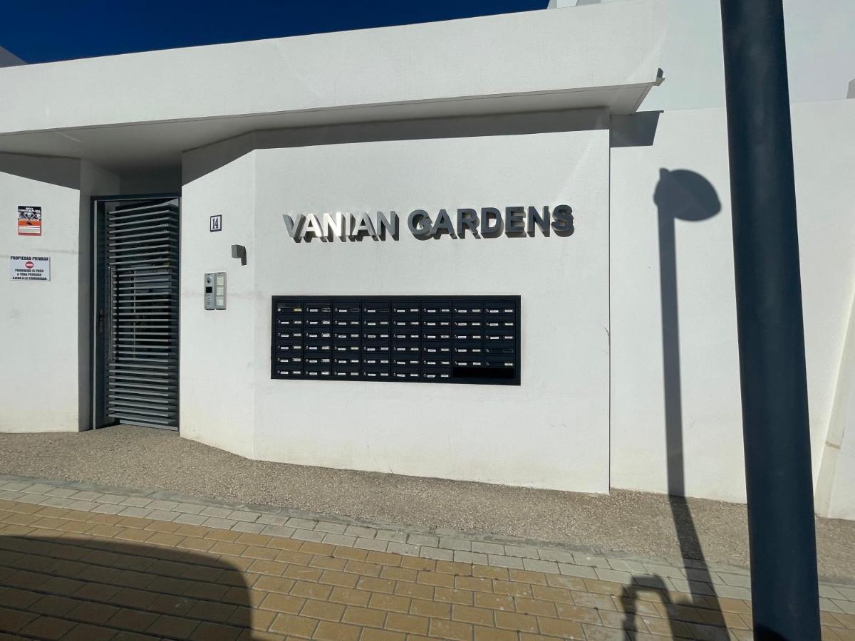 Vanian Gardens Apartment -Stella إِستيبونا المظهر الخارجي الصورة