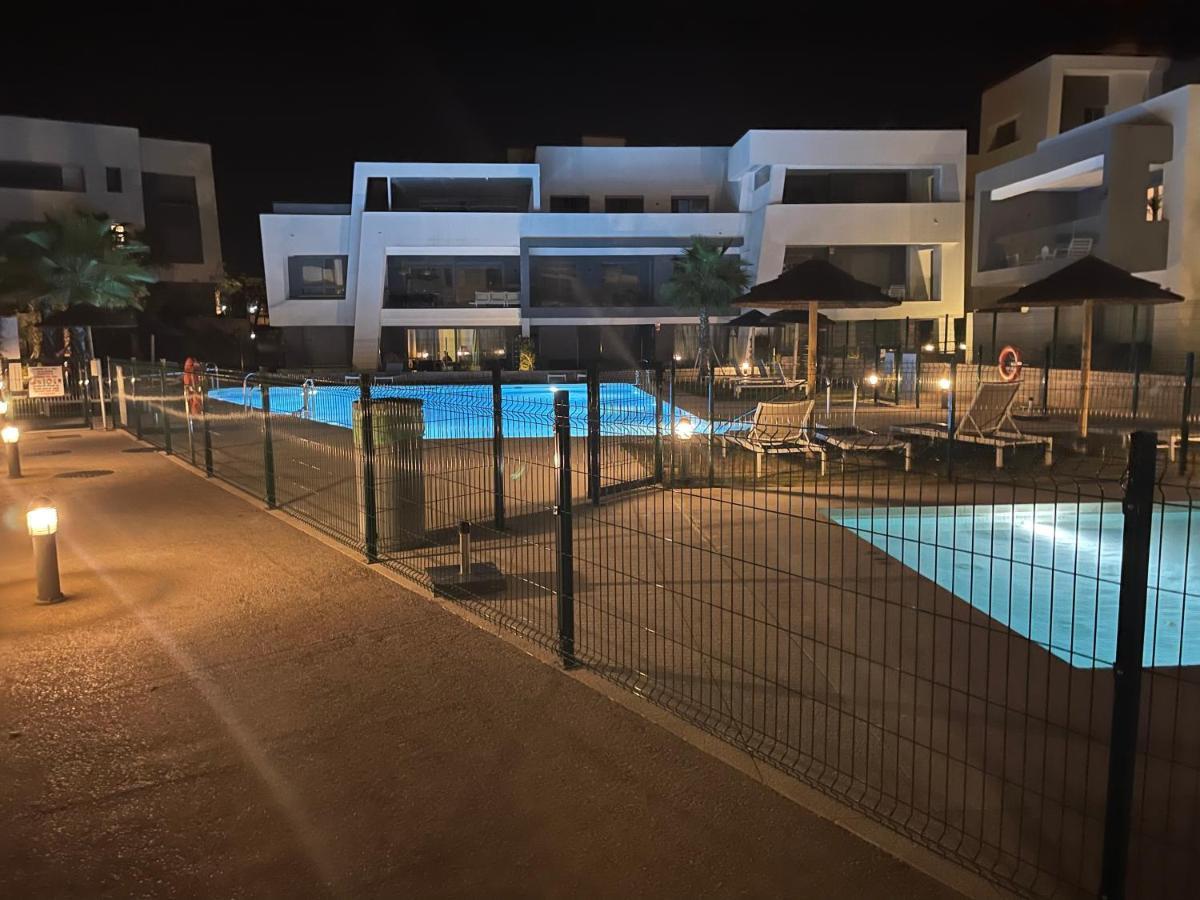 Vanian Gardens Apartment -Stella إِستيبونا المظهر الخارجي الصورة